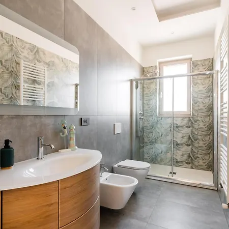 Red Wind By Perle Di Puglia