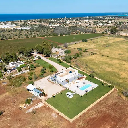 Red Wind By Perle Di Puglia Nardo