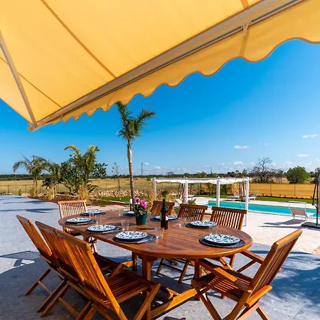 Red Wind By Perle Di Puglia