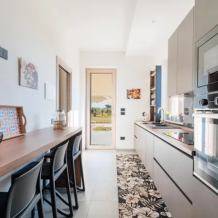 Red Wind By Perle Di Puglia Nardò